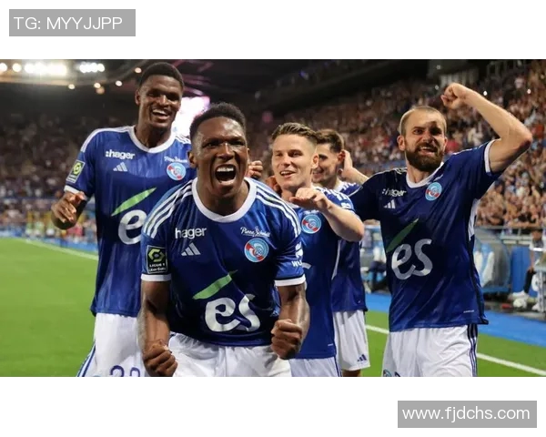 史特拉斯堡与卡昂的精彩对决揭示法甲联赛的激烈竞争与球队实力较量